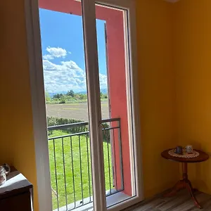 Sala Dell Estate , Secchia Italia