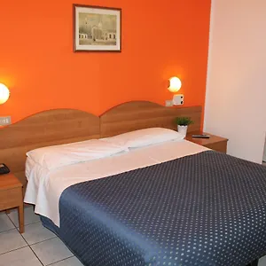 2* Hotel La Pace